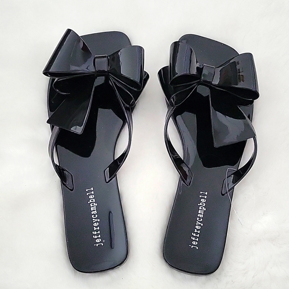 Sandal